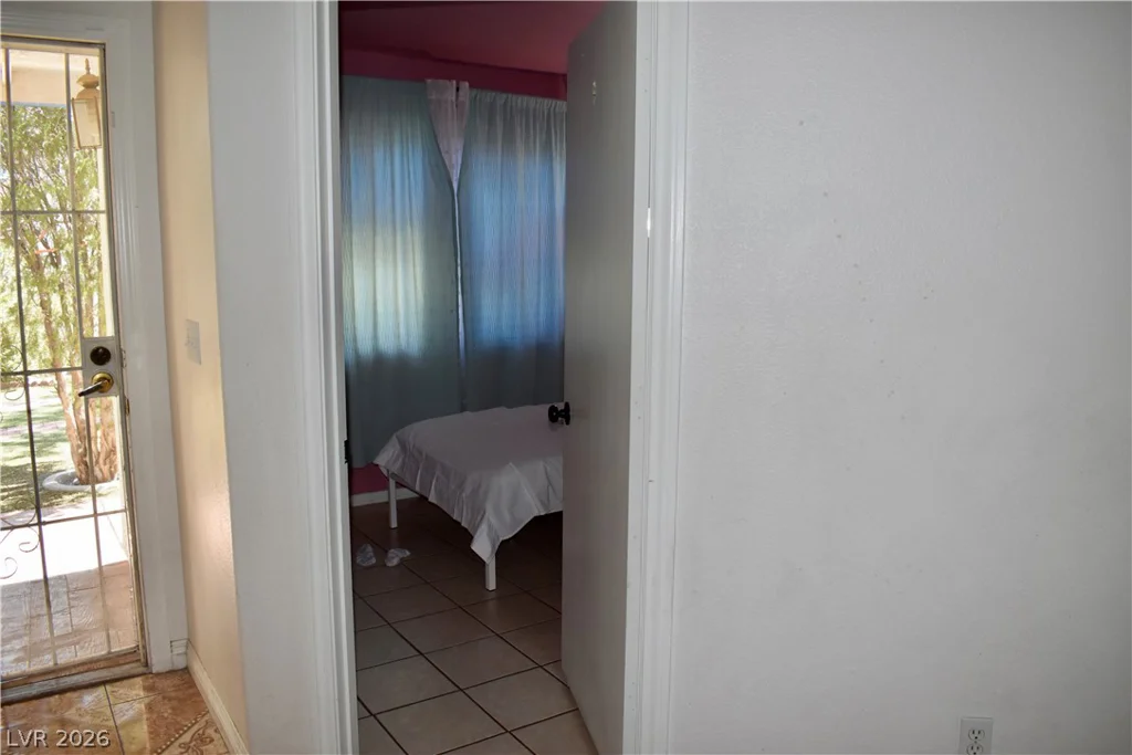 1701 Jernae, Las Vegas, NV 89108