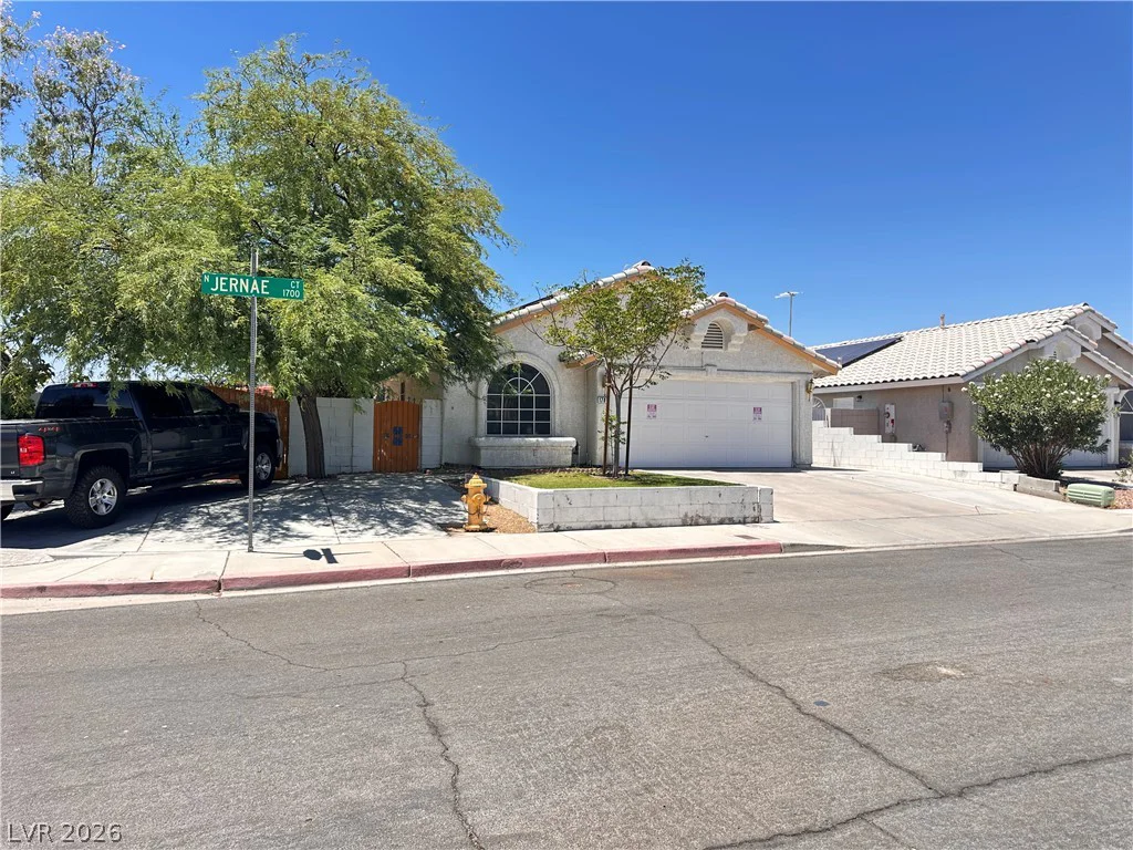 1701 Jernae, Las Vegas, NV 89108