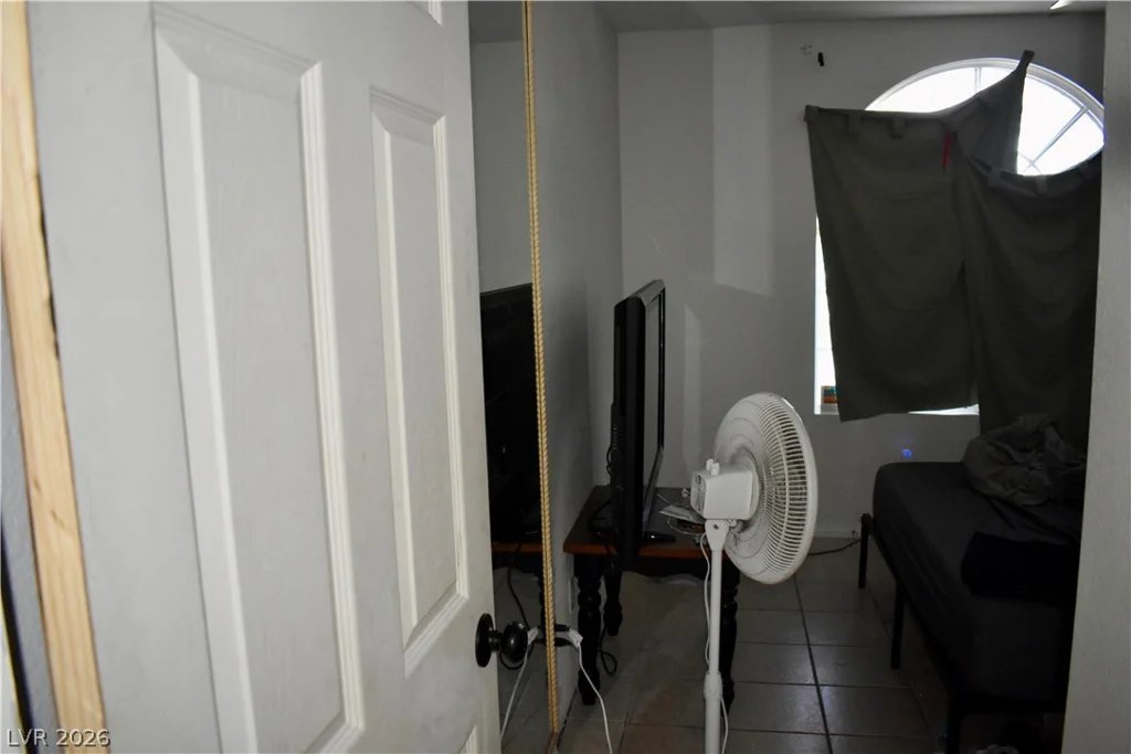 1701 Jernae, Las Vegas, NV 89108