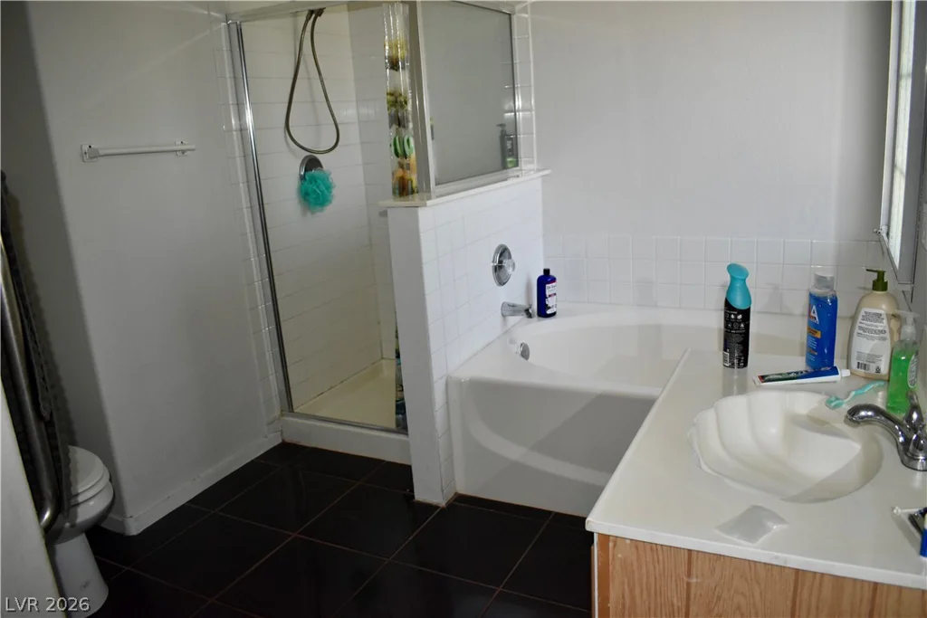 1701 Jernae, Las Vegas, NV 89108