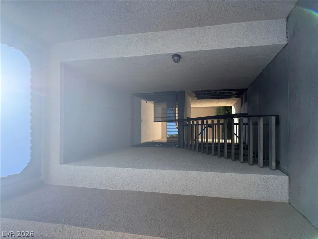 2451 Rainbow, Las Vegas, NV 89108