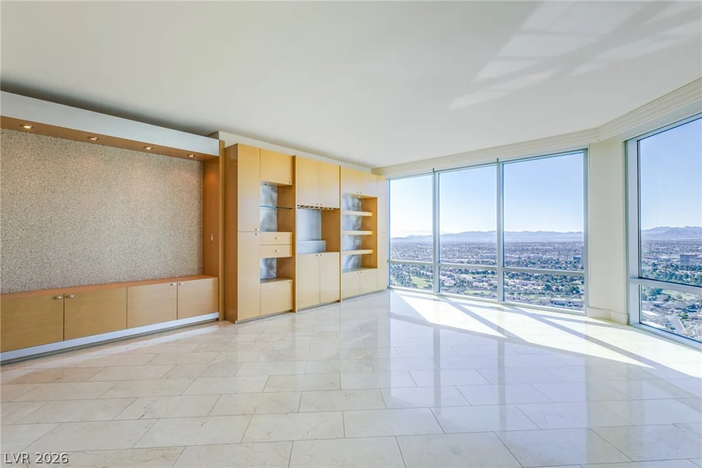 322 Karen, Las Vegas, NV 89109