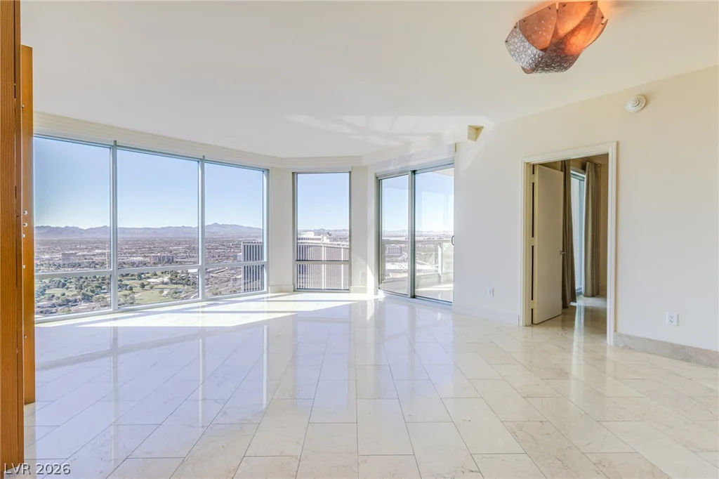322 Karen, Las Vegas, NV 89109