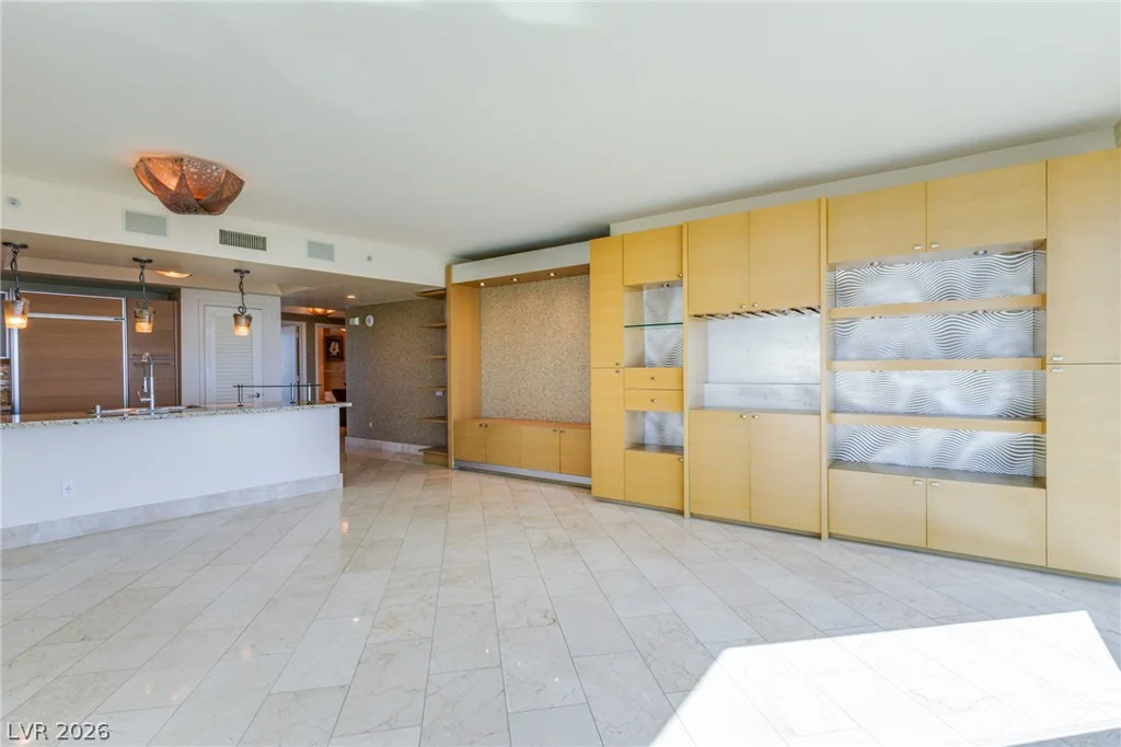322 Karen, Las Vegas, NV 89109