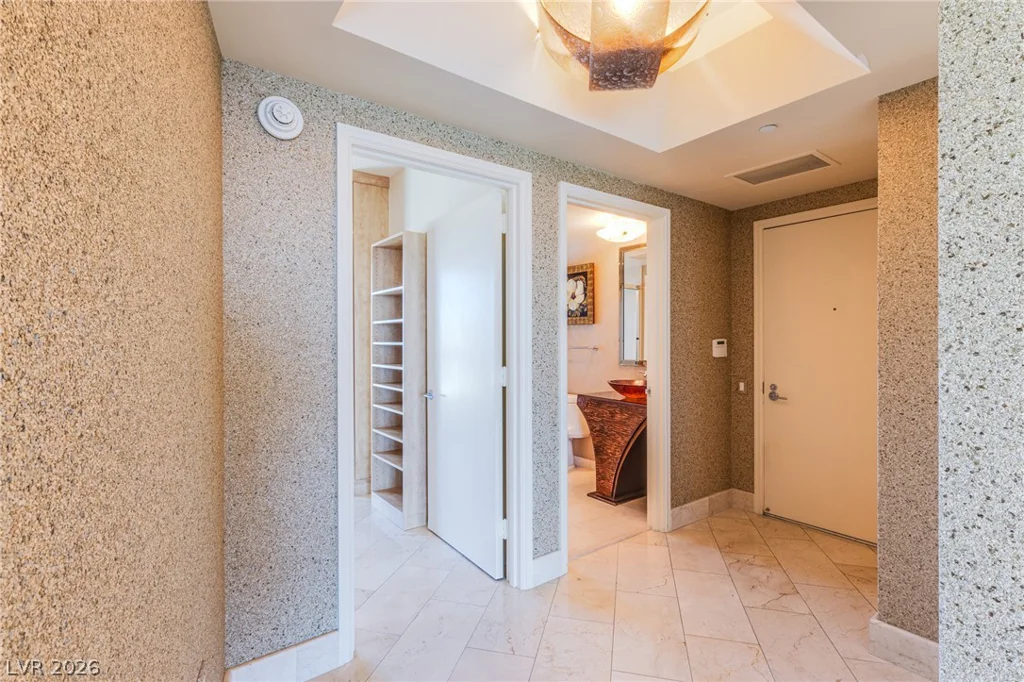 322 Karen, Las Vegas, NV 89109