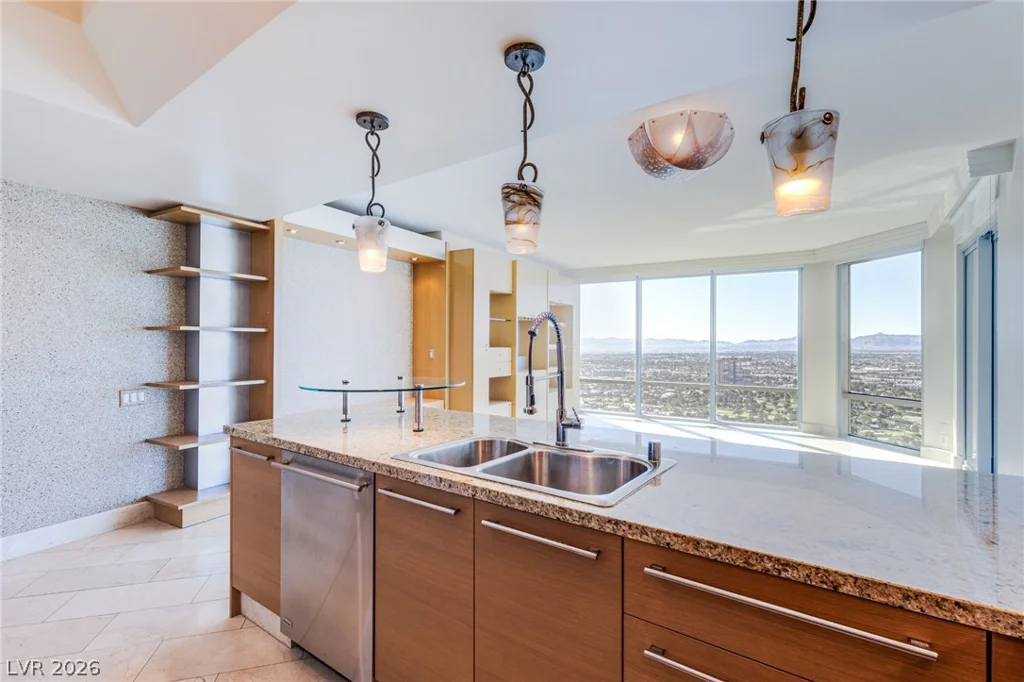 322 Karen, Las Vegas, NV 89109