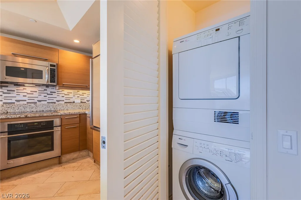 322 Karen, Las Vegas, NV 89109