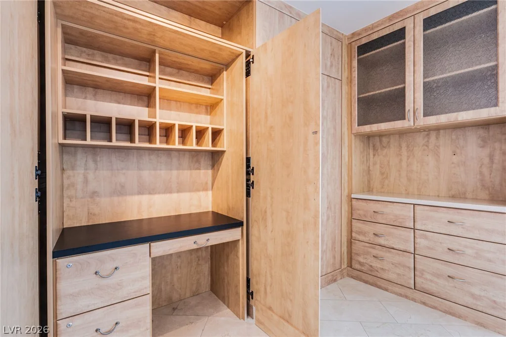 322 Karen, Las Vegas, NV 89109