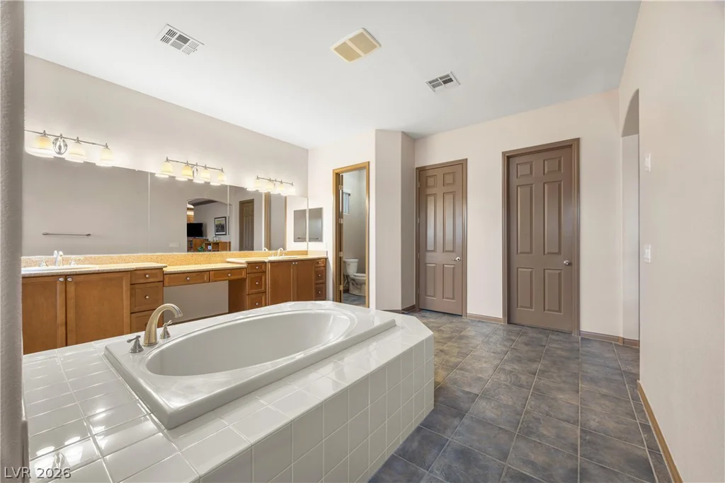5612 Lusitano, Las Vegas, NV 89130