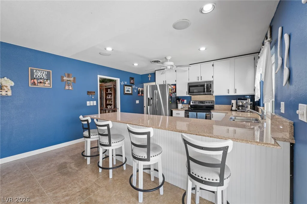 1909 Stonehaven, Las Vegas, NV 89108