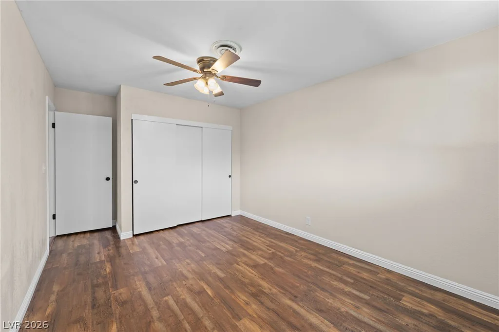1909 Stonehaven, Las Vegas, NV 89108