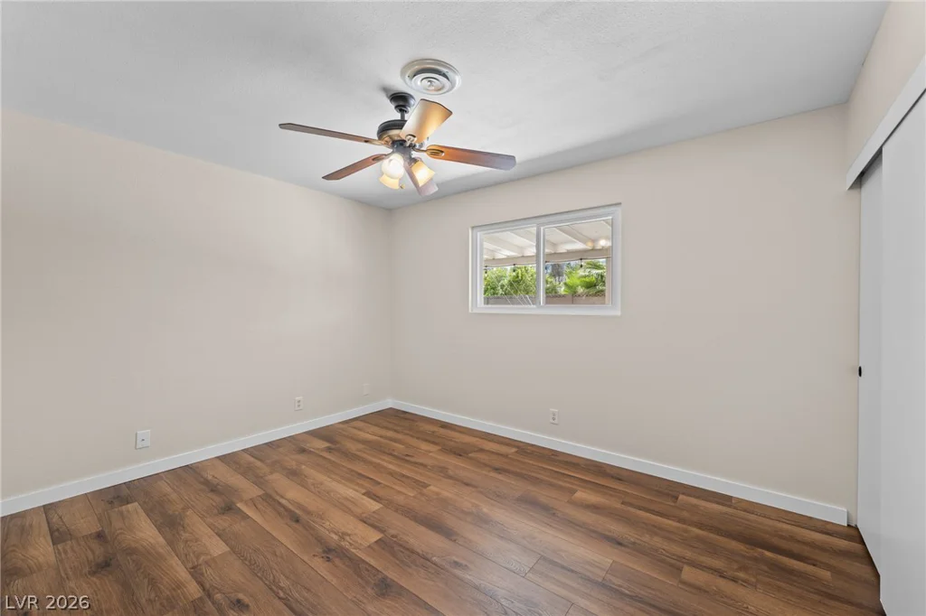 1909 Stonehaven, Las Vegas, NV 89108