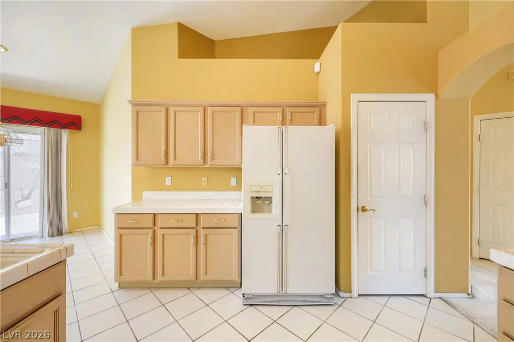 7442 Midfield, Las Vegas, NV 89120