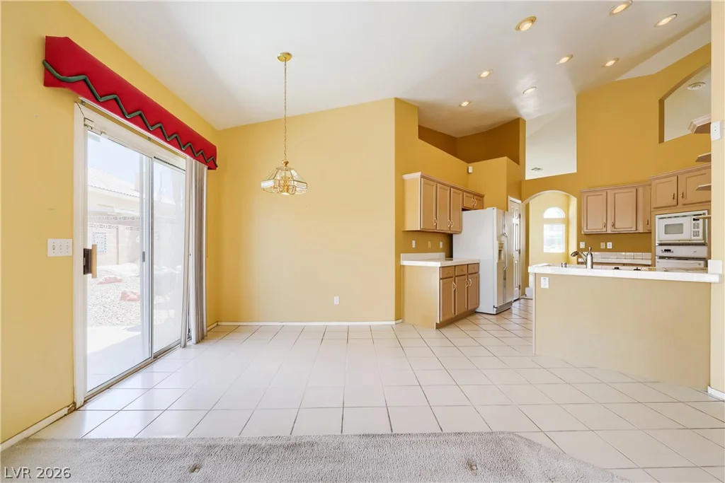 7442 Midfield, Las Vegas, NV 89120