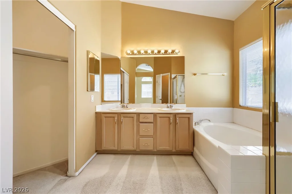 7442 Midfield, Las Vegas, NV 89120
