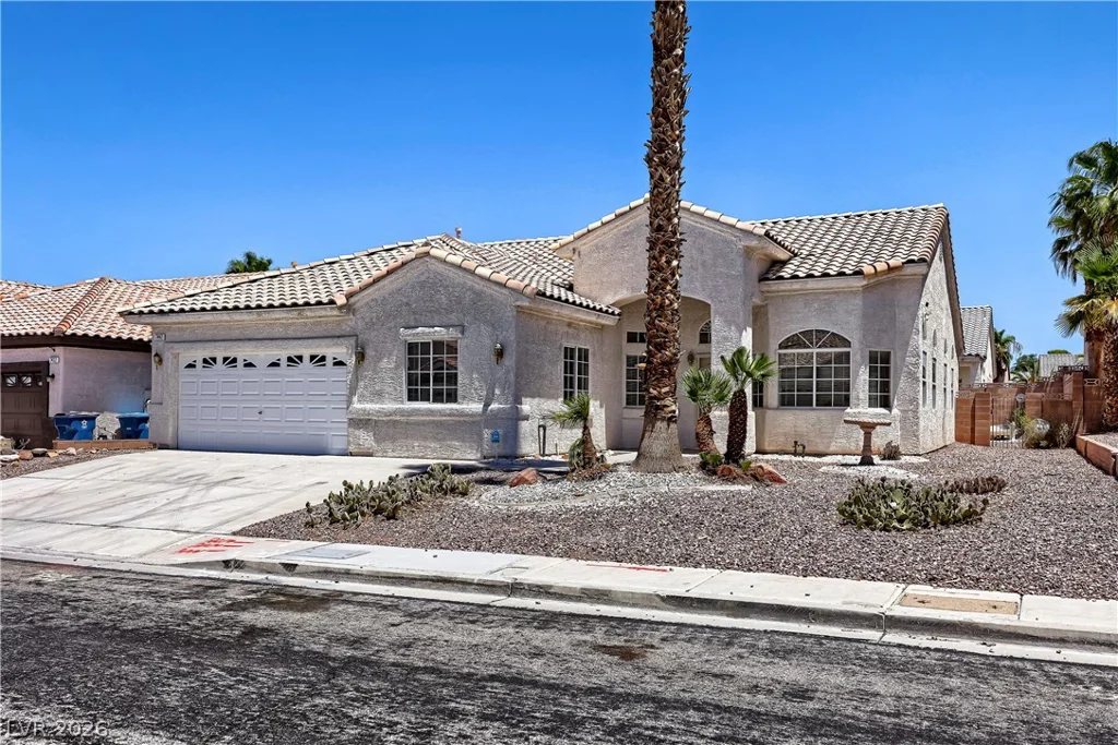 7442 Midfield, Las Vegas, NV 89120