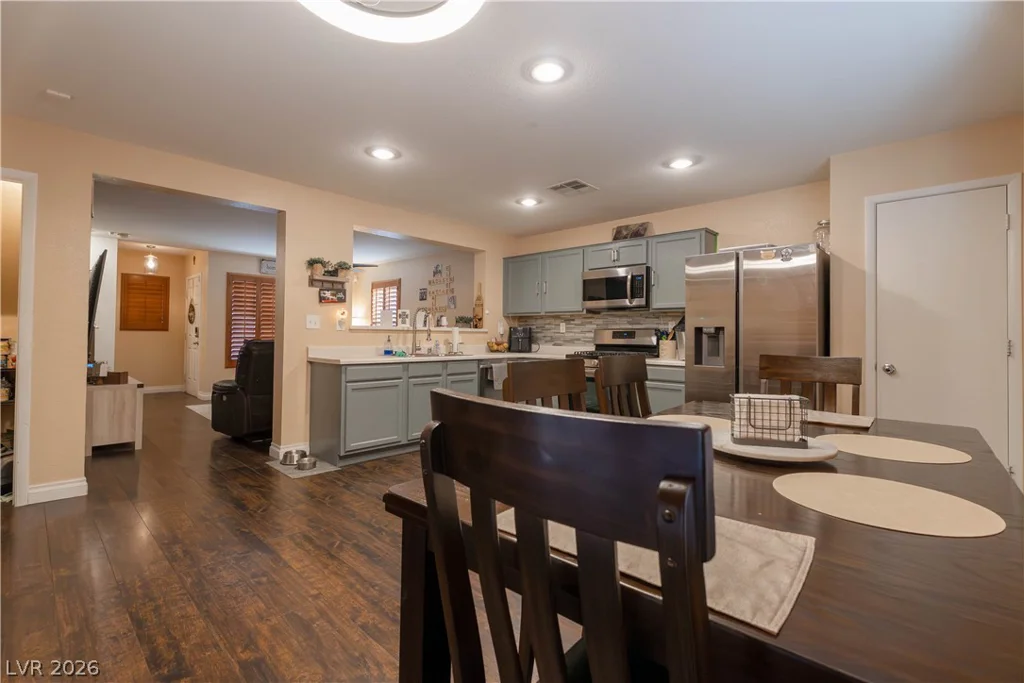 7220 La Cadena, Las Vegas, NV 89179