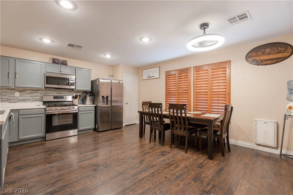 7220 La Cadena, Las Vegas, NV 89179