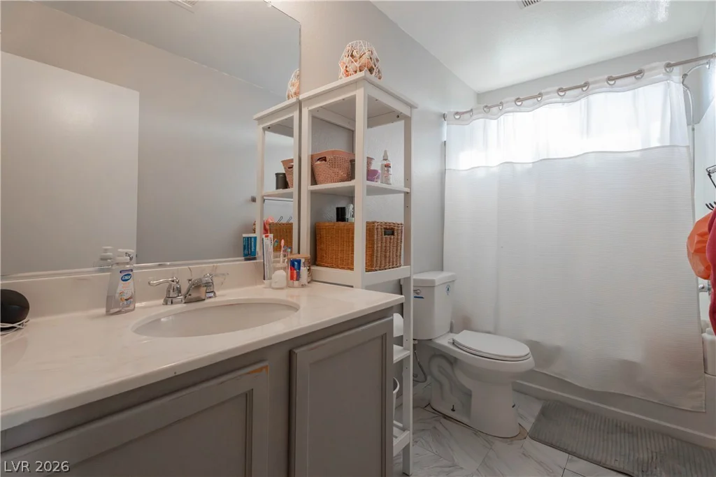 7220 La Cadena, Las Vegas, NV 89179