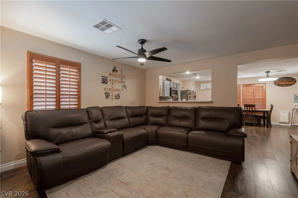 7220 La Cadena, Las Vegas, NV 89179