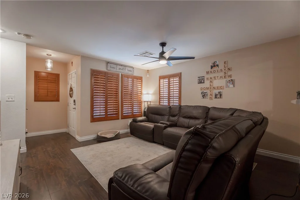 7220 La Cadena, Las Vegas, NV 89179