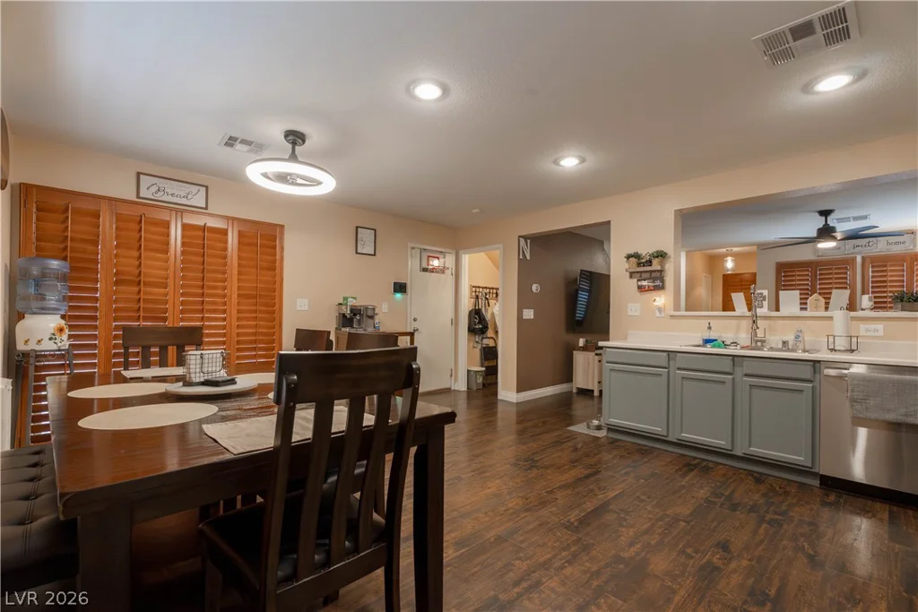 7220 La Cadena, Las Vegas, NV 89179