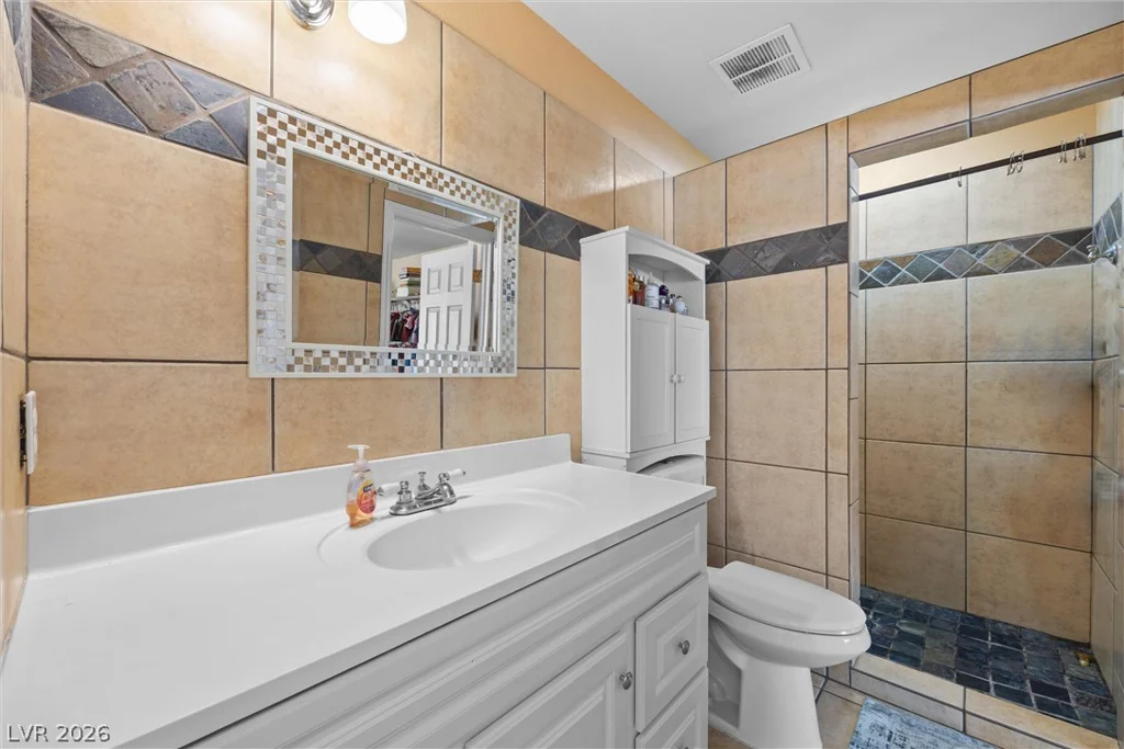 5017 Village, Las Vegas, NV 89142