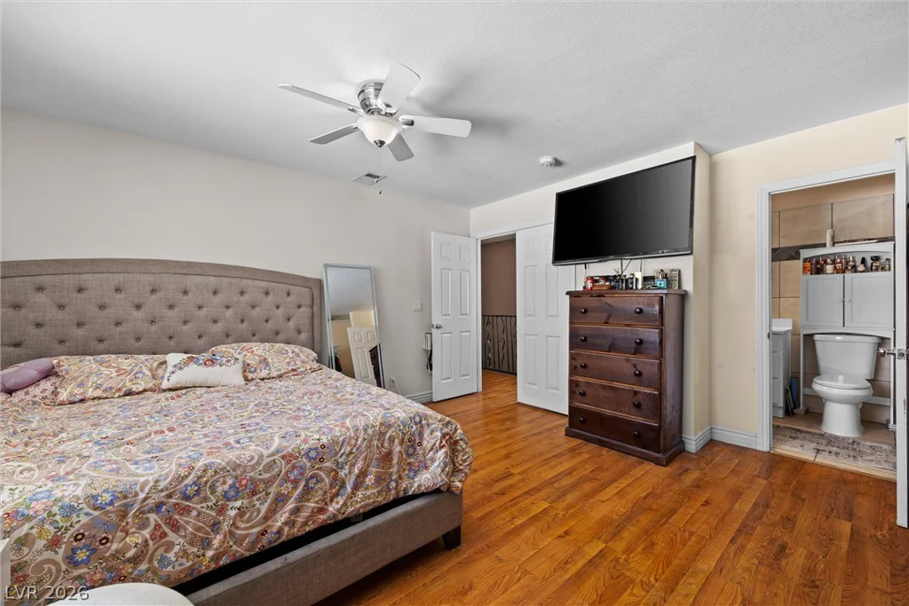 5017 Village, Las Vegas, NV 89142