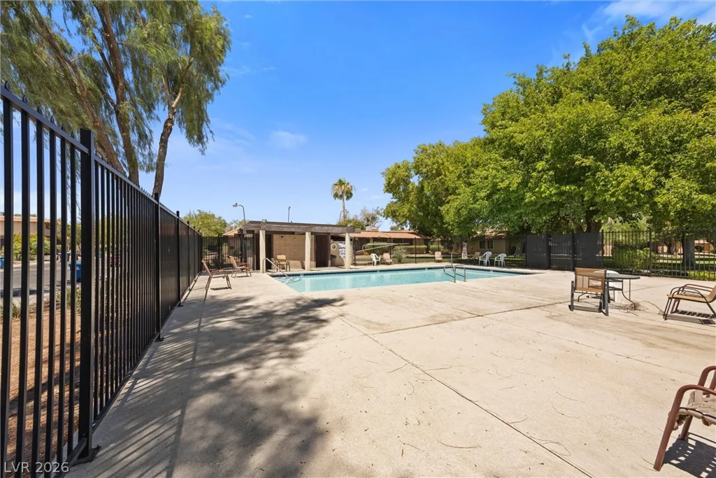 5017 Village, Las Vegas, NV 89142