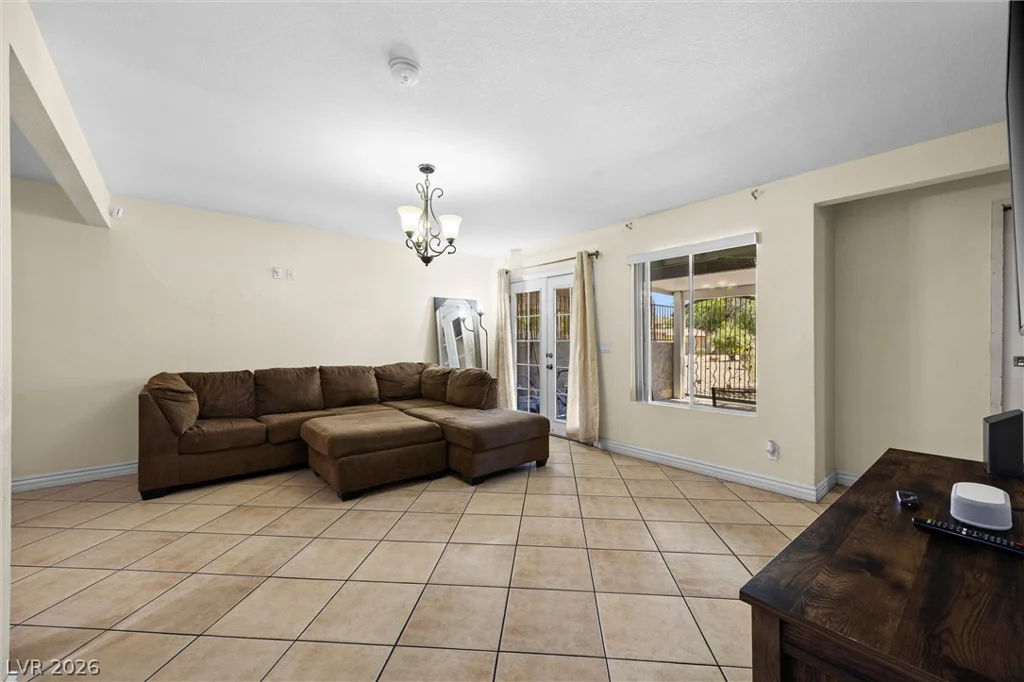 5017 Village, Las Vegas, NV 89142