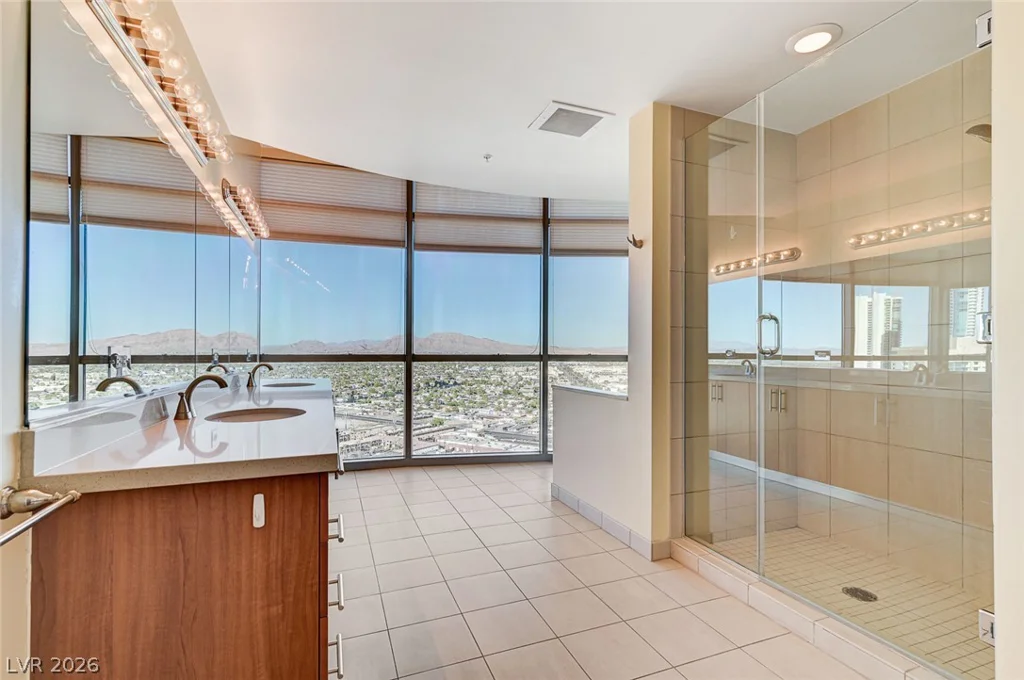 200 Sahara, Las Vegas, NV 89102