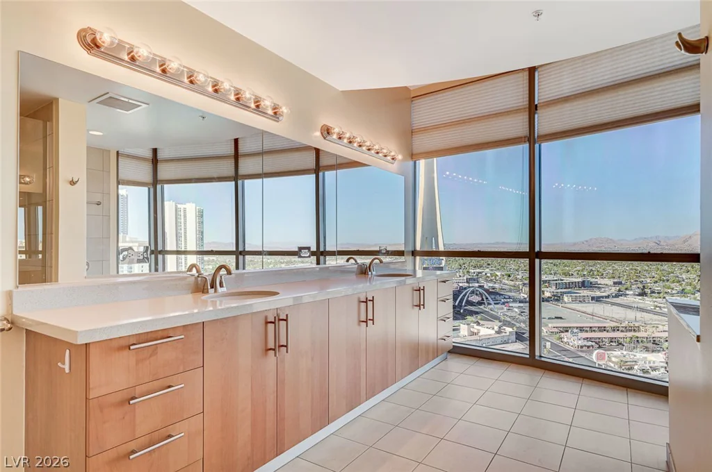 200 Sahara, Las Vegas, NV 89102