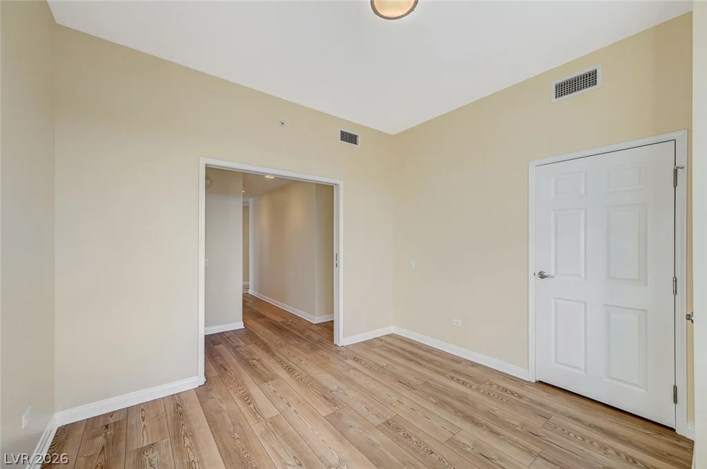 200 Sahara, Las Vegas, NV 89102