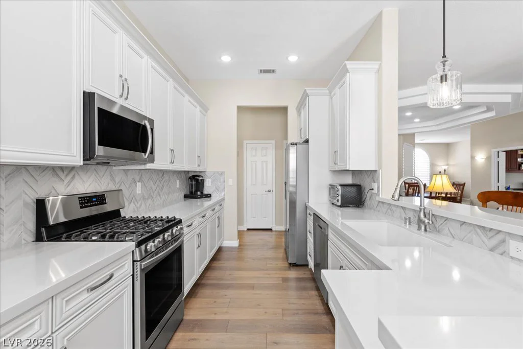 8629 Desert Bird, Las Vegas, NV 89145