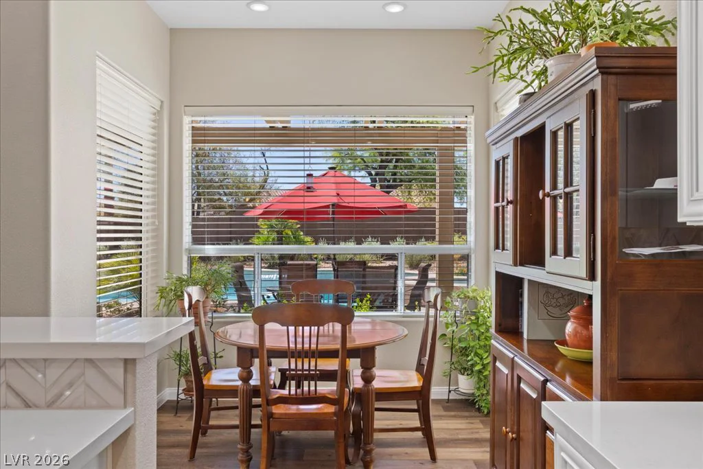 8629 Desert Bird, Las Vegas, NV 89145