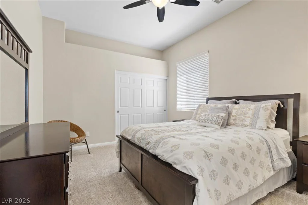 8629 Desert Bird, Las Vegas, NV 89145