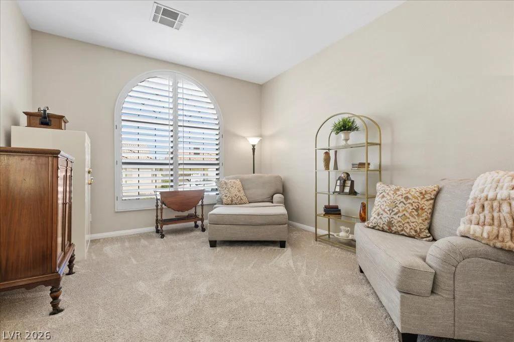 8629 Desert Bird, Las Vegas, NV 89145