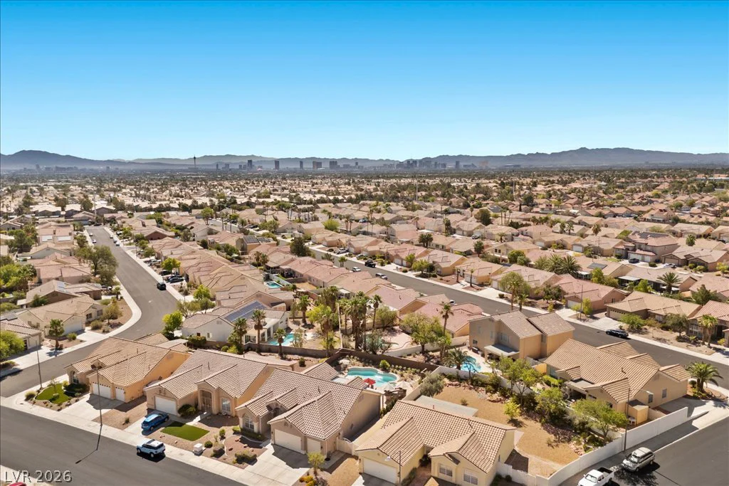 8629 Desert Bird, Las Vegas, NV 89145