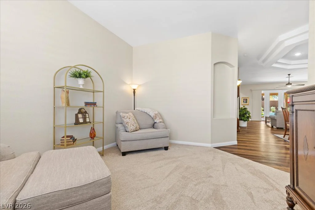8629 Desert Bird, Las Vegas, NV 89145