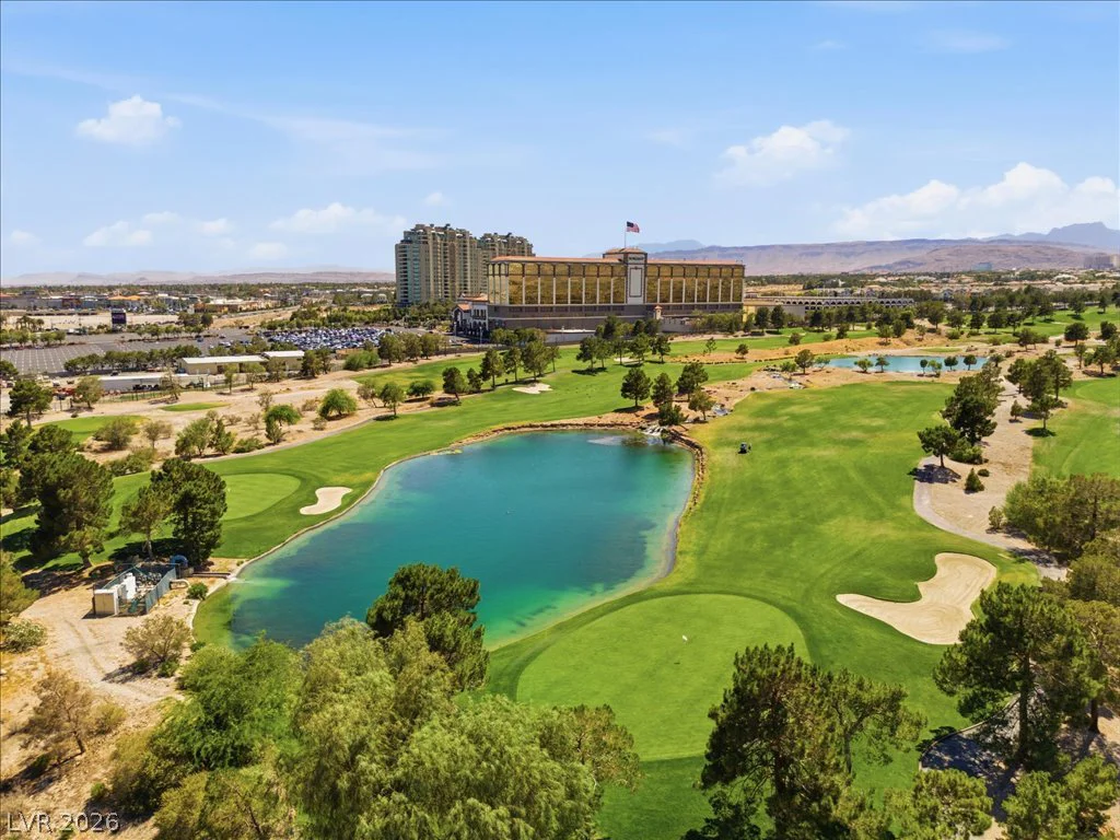 8629 Desert Bird, Las Vegas, NV 89145