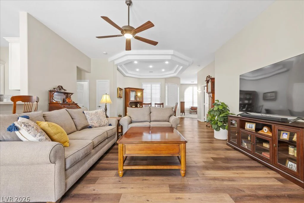 8629 Desert Bird, Las Vegas, NV 89145