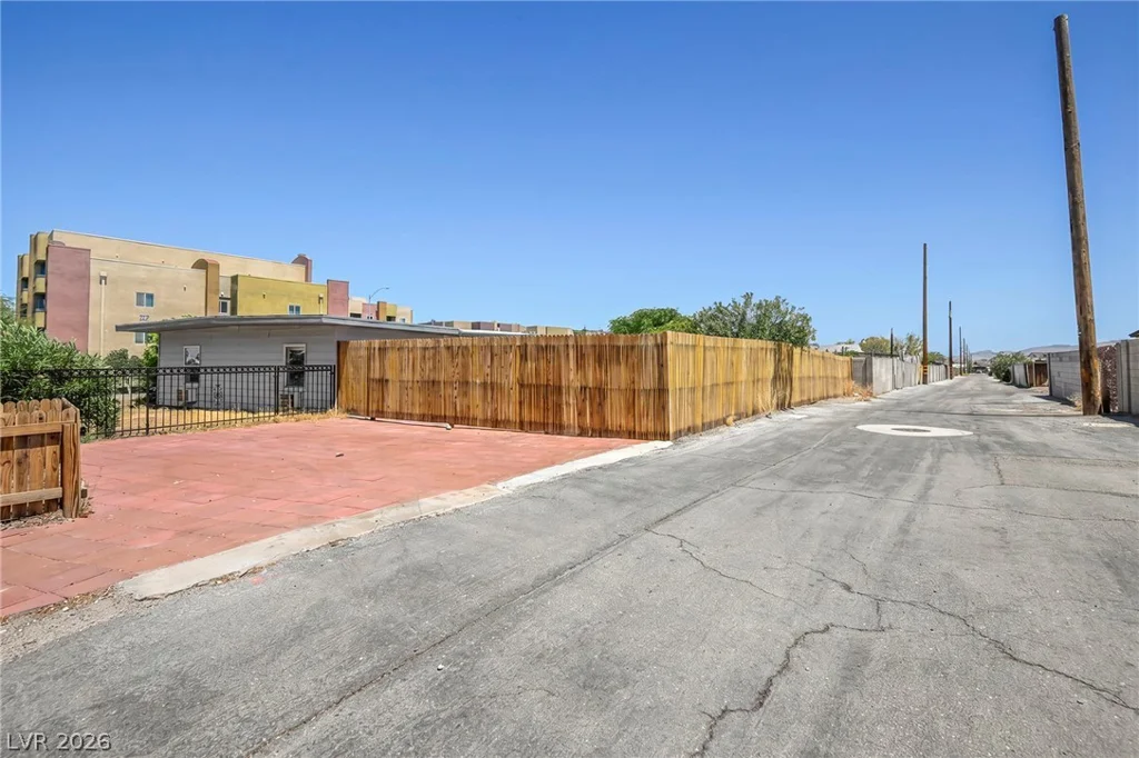 3 Wyoming, Henderson, NV 89015