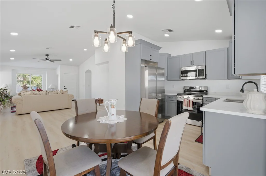 9109 Dolente, Las Vegas, NV 89129