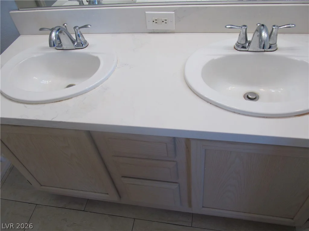 7950 Flamingo, Las Vegas, NV 89147