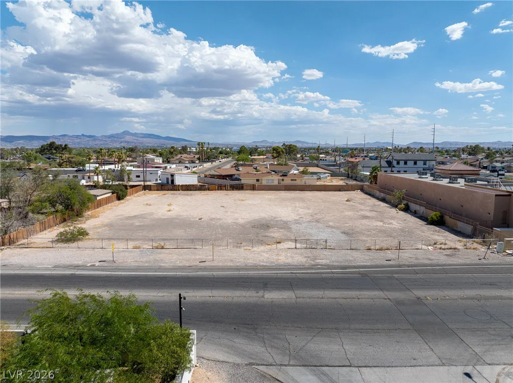 2455 Hacienda, Las Vegas, NV 89120