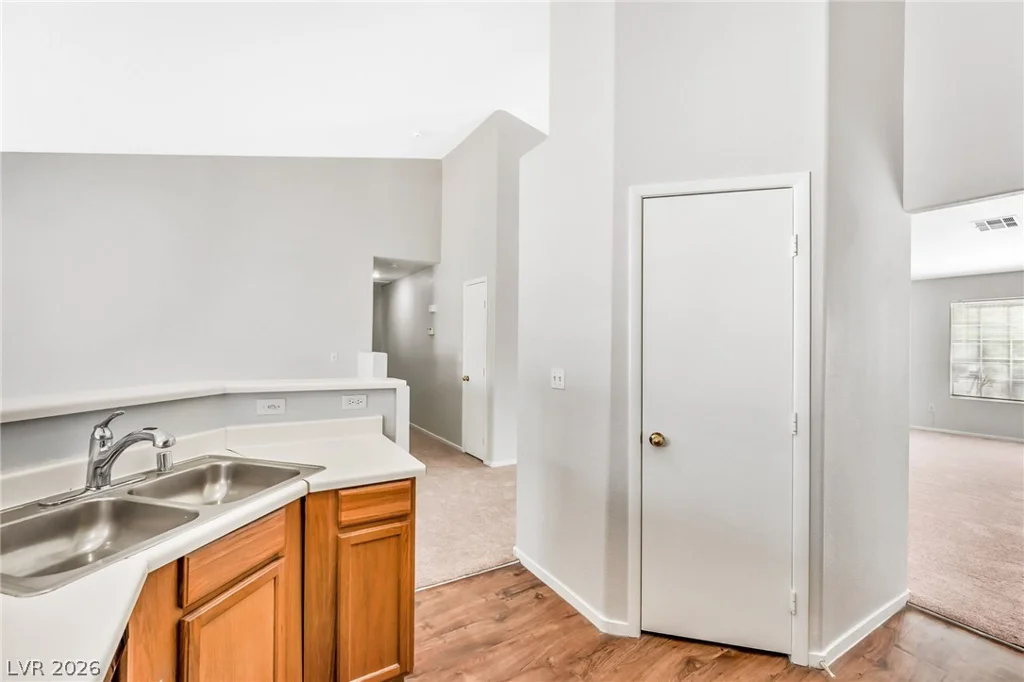 6141 Bedrock, North Las Vegas, NV 89031