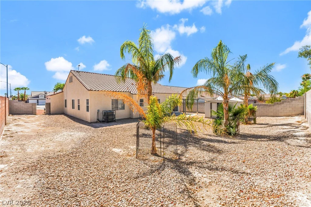 6141 Bedrock, North Las Vegas, NV 89031