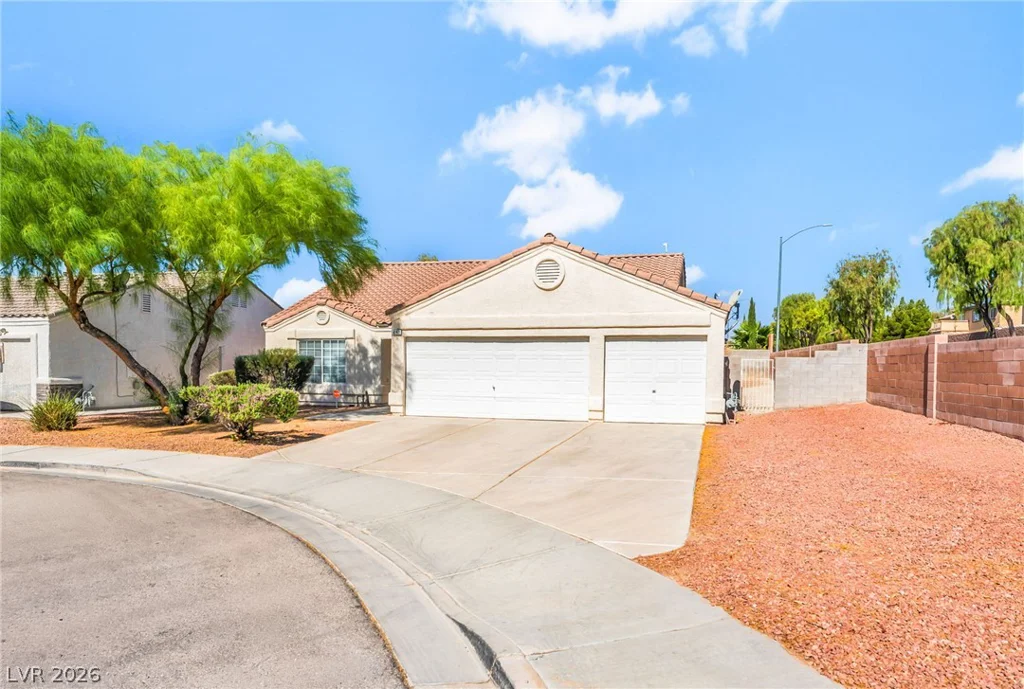 6141 Bedrock, North Las Vegas, NV 89031