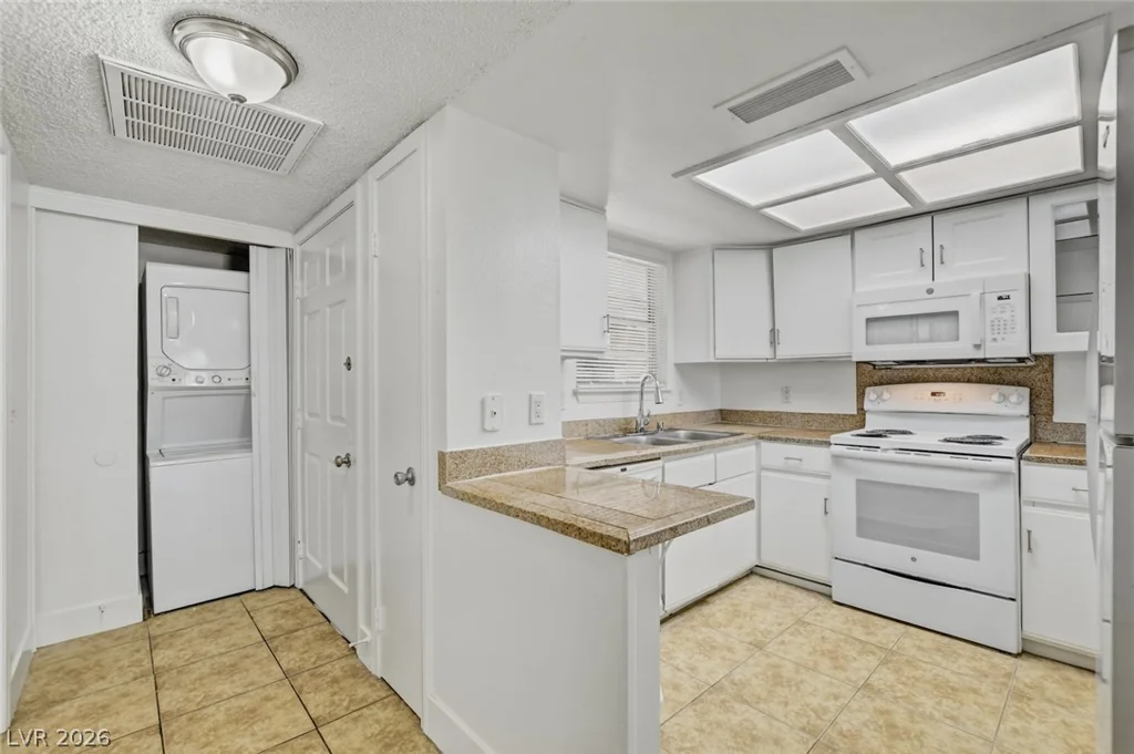 3823 Maryland, Las Vegas, NV 89119