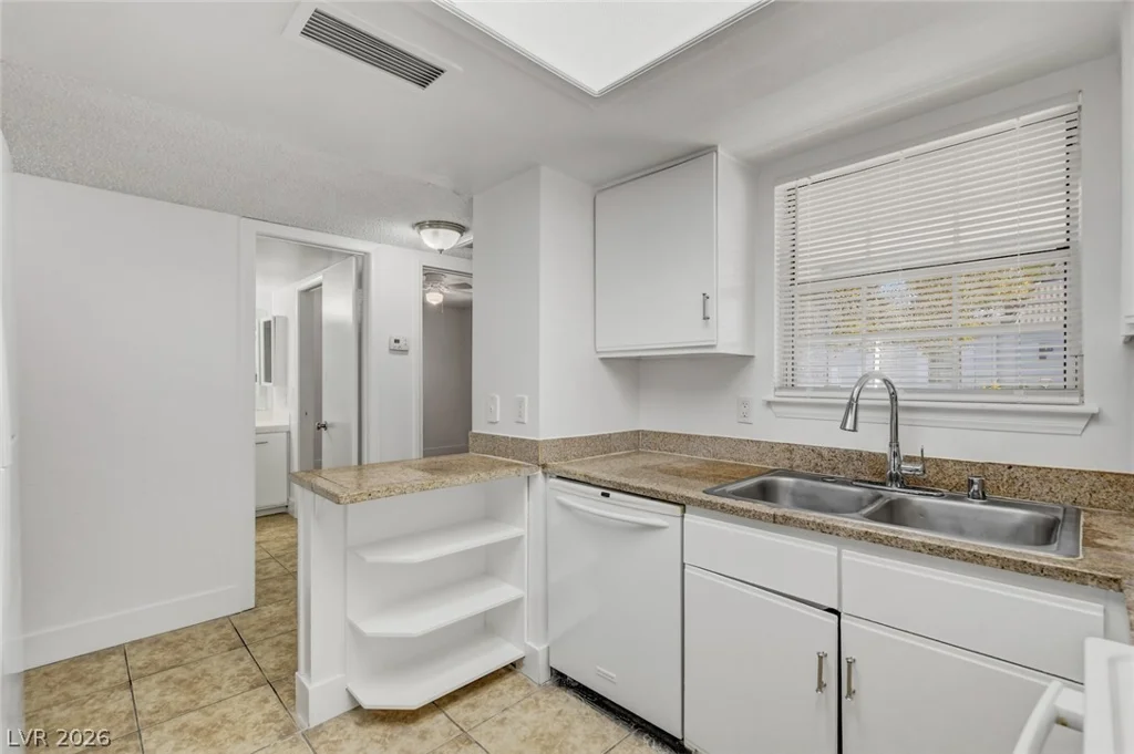 3823 Maryland, Las Vegas, NV 89119